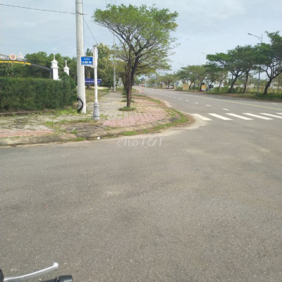 Sụp hầm lô đất Khu đô thị số 3 giáp ranh FPT City