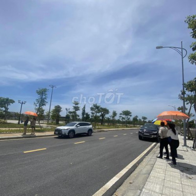 Lô Ngang 7m Sát Đường 33m Bùi Tá Hán Ngay TT TP Tam Kỳ