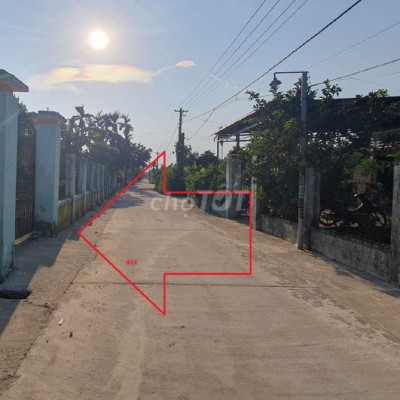 Bán lô Thị Xã Điện Bàn 300m2 sẵn sổ chỉ 600tr sở hữu lô đường 7m5