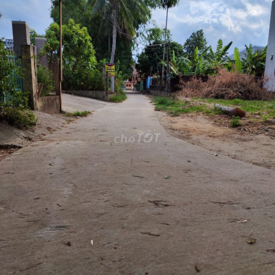 Cần bán lô sập hầm 2 mặt tiền sát quốc lô 1A