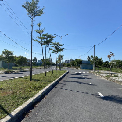Chủ hạ giá cần bán gấp lô đất đường 27m sau lưng trường Lê Hồng Phong