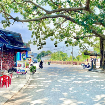 Đất Rẻ Cho V/C Trẻ-Chỉ 4xxtr Sở Hữu 150m2 Khu Hành Chính Huyện-Sẵn Sổ