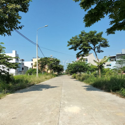 Bán lô B4 đường 7m5, khối 5, Vĩnh Điện, Điện Bàn. Giá 1.37 tỷ