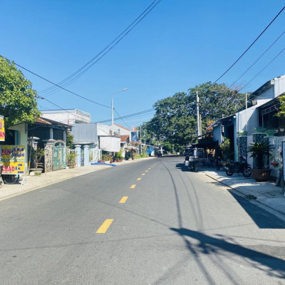 Cần tiền bán gấp lô mặt tiền đường nhựa ngay trường tiểu học Nam Phước