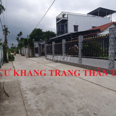 Đầu làng Kỳ Lam, thị xã Điện Bàn. Có 2 lô liền kề mặt tiền 10m