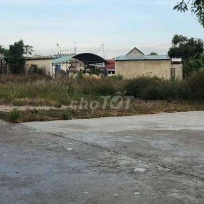 Chinh chu e cần ra lô .Đất Hoà Thuận sát đường Trần Phú cũ,cần bán gấp