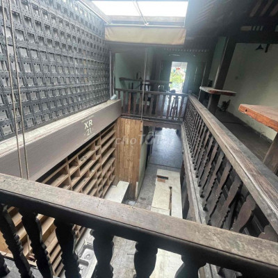 Cho thuê nhà  2 mặt tiền View Sông và phố đi bộ vị trí hot để kinh doa