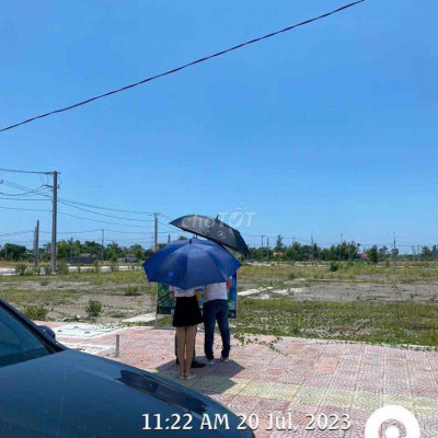 bán lô 150m2 có sổ liên hệ em ngang 6m siêu đẹp đường 10m5 chuẩn