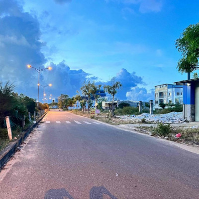 Bán đất đường 34m văn tiến dũng kèm kho