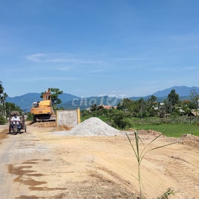 Bán 2 lô Điện Tiến,ngay khu du lịch Đầm Sen đường ô tô tận đất 500tr