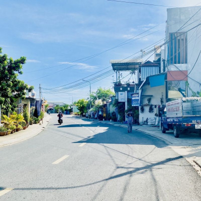 Bán Đất Ngay Chợ-Cạnh Trường Học-TT Thị Trấn-Giá Chỉ 780tr