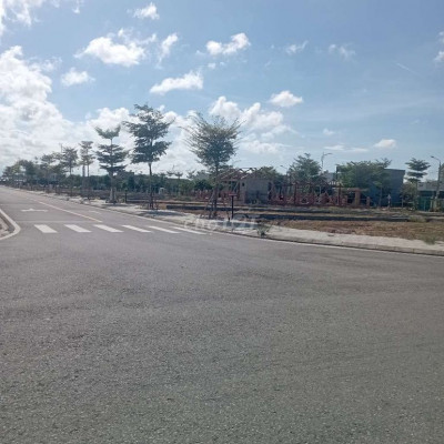 Đất có sổ, 140m2 mặt tiền 7m đường Trần Khánh Nam, An Phú - Tam Kỳ.