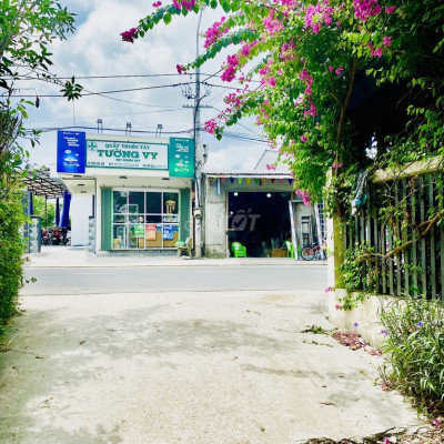 Bán 200m2 (2 lô Liền kề) KDC đông đúc ngay Trung Tâm Hành Chính Huyện.