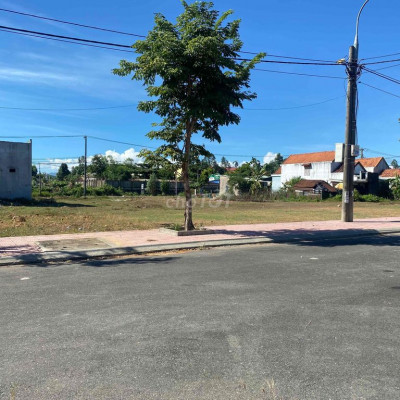 Bán lô 2 mặt tiền trung tâm thành phố tam kỳ giá chỉ 11 triệu/m2