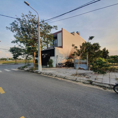 đường 17m5 đối diện đại học, khu đô thị mới