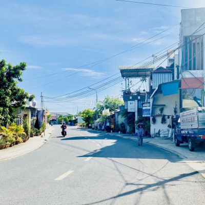 Bán gấp 205m2 Full đất ở - Cạnh Chợ - Cạnh trường học giá chỉ 800triệu