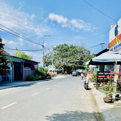 Đất Giá rẻ - Gần chợ- Gần Trường- 205m2- Full ODT