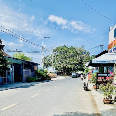 Đất ở cạnh chợ - Gần trường học - Diện tích 113,9m2 - Sẵn sổ