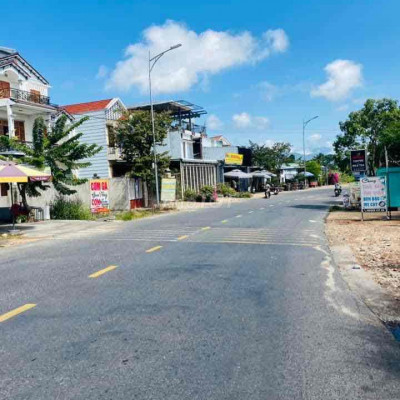 Bán lô Làm biệt Thự Cách Quốc Lộ 100m-Đường 8m 2tr5/m2