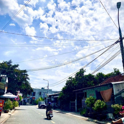 CẦN RA ĐI LÔ ĐẤT GẦN VEN HỘI AN , GẦN TRUNG TÂM HÀNH CHÍNH,  GIÁ 7xx