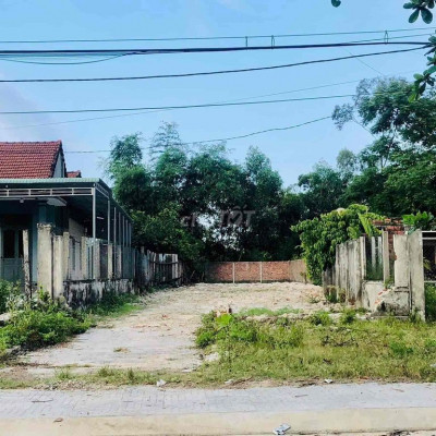 Mặt tiền Nguyễn Thuật - 444m2 -Thị Trấn Hà Lam giá 2ty750