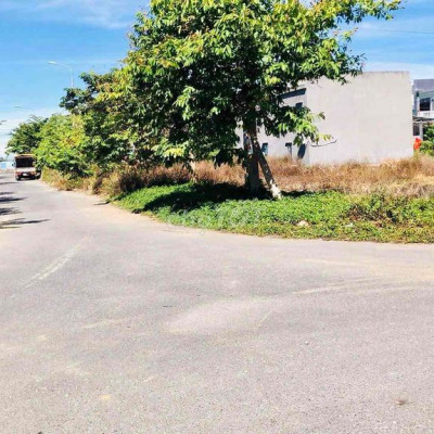 góc 2 mặt tiền kDC Thăng Hoa 165m2 ngang 10m giá 1ty390