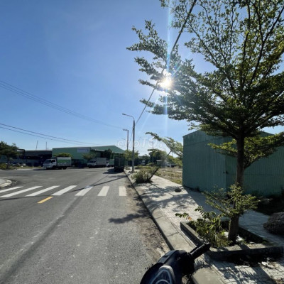 Chính chủ bán lô điện thắng central , trục thông