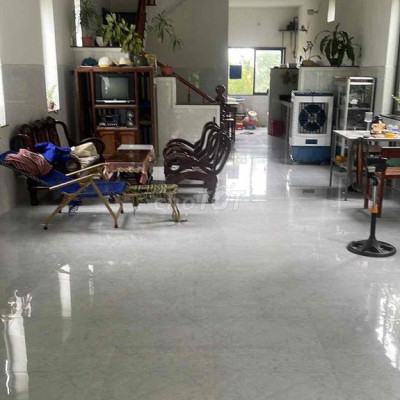 nhà mới xây cần cho thuê lâu dài