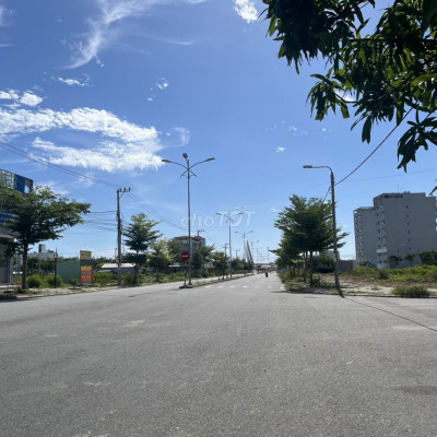 Đất biển KĐT Green City, trục thông ra sông đường 5m5, hướng Đông Nam