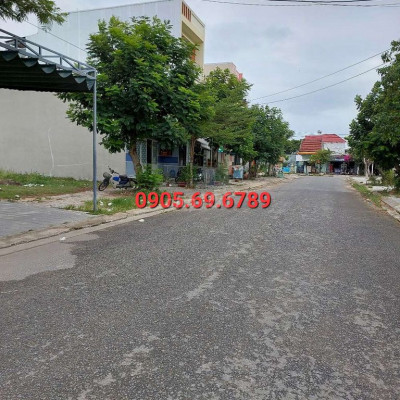 Chính chủ cần bán lô ngay chợ Điện Ngọc 147m2