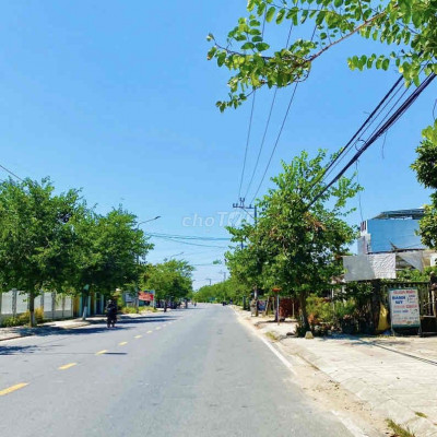 Nhượng gấp lô mặt tiền sát trục 27m giáp chợ Phong Thử sầm uất/Sẵn sổ