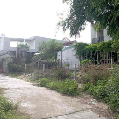 Chính chủ cần bán gấp lô đất rộng 220m2, giá cực rẻ