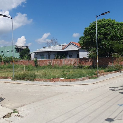 Lô góc 2 mặt tiền thị xã Điện Bàn 330m2 đường quy hoạch 7m5 chỉ 1ty x