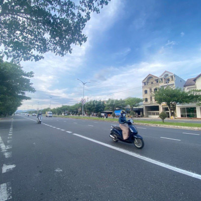 ĐỂ LẠI CÂY XĂNG GIÁ SIÊU RẺ DT 840M-19M-MT ĐƯỜNG 48M TRẦN HƯNG ĐẠO