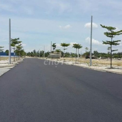 Bán lô đất 2 mặt tiền đẹp nhất 7B chính chủ đăng giá sụp hầm