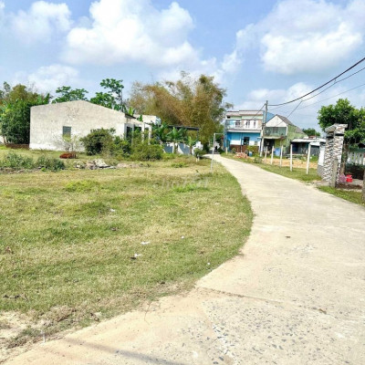 3 Lô liền kề gần chợ Lệ Trạch, Pháp lý rõ ràng đầy đủ công chứng ngay