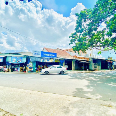 Bán gấp đất gần chợ gần trường ngay TT TT Nam Phước