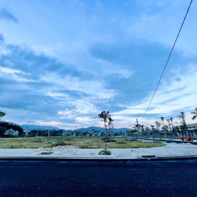 Cần Bán Đất Nền Mặt Tiền Chợ