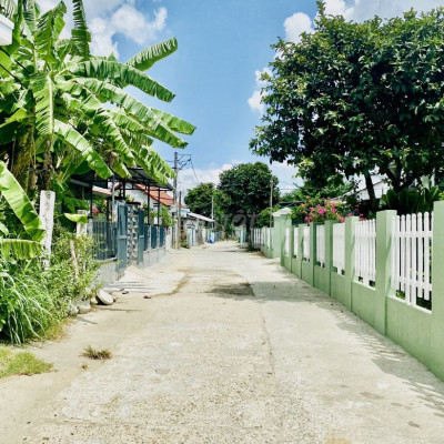 Cắt Lỗ Bán 205m2 Đất Sát Chợ-Giá 799tr/lô-Đường 5m-TT Thị Trấn-Sổ Sẵn