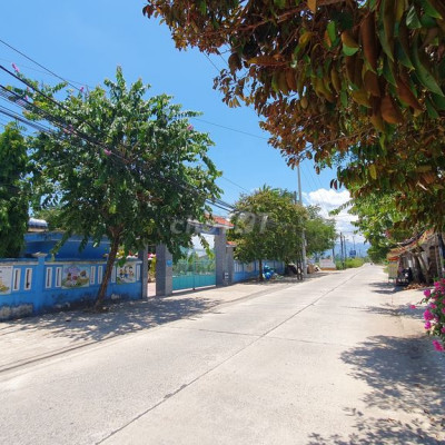 Bán lô đất thổ cư, hướng Đông Nam, khu dân cư. Giá 500tr hơn