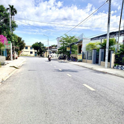 Đất Chợ Đình.115m2 Giá 780tr.Đường 5m.Sổ Sẵn.Ngay Cạnh Trường Học