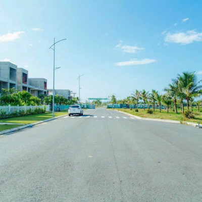 SẬP HẦM ĐẤT BIỆT THỰ CHỈ 18 TRIỆU/M2