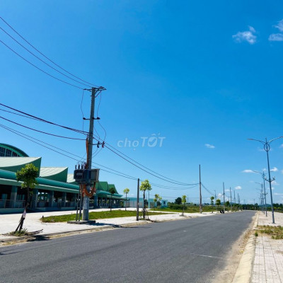 Đất full ODT 205m2 Sát mặt tiền đường nhựa -Cạnh chợ trung tâm -Sẵn sổ