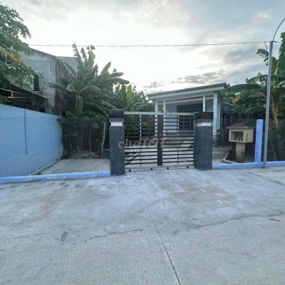 Đất tặng kèm nhà ở 800m2 thổ cư gần mặt tiền 610 giá rẻ chính chủ