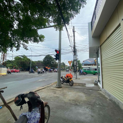 Cho thuê mặt bằng kinh doanh Hội An 110m2 ngã tư LHP (LH chính chủ)