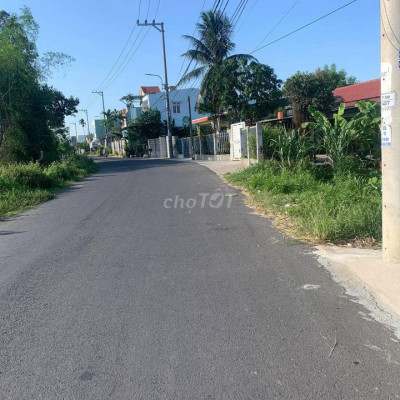 Chủ cần bán lô gần chợ Bình Long vị trí đẹp, giá tốt so với thị trường