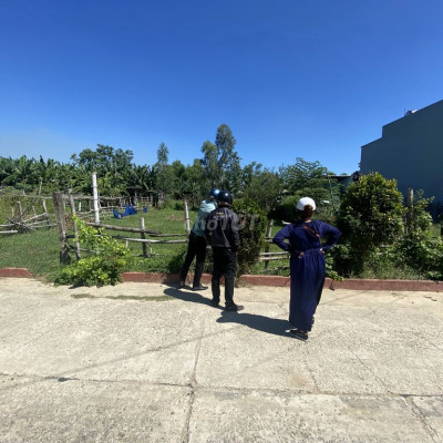 Đất nền / 156m2 dài 28.3 / rộng 5 / 150m thổ cư - trục chính phú mỹ