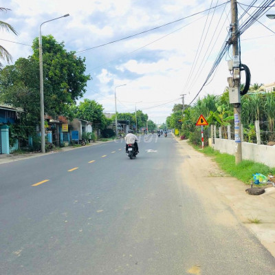 BÁN ĐẤT ĐẸP MẶT TIỀN GẦN DT609