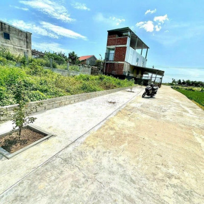 Gia đình em cần bán lô đất gần chợ Lạc Thành, cách Ái Nghĩa 3km