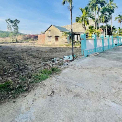 3 lô liền kề 420tr/111m2 sát quốc lộ 14B giáp Hoà Khương